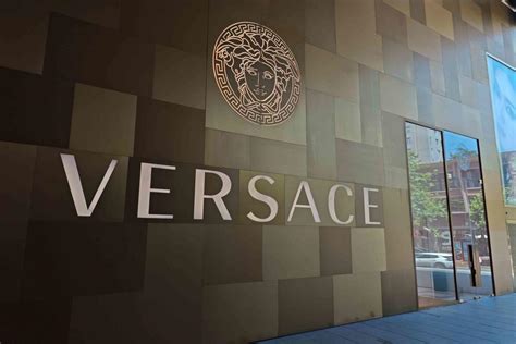 yahoo finance versace|Versace Parent Capri Holdings Posts Surge in Fiscal 2Q.